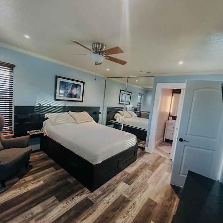 Artistic Retreat, King Suite With Private Balcony! Delray Beach Kültér fotó