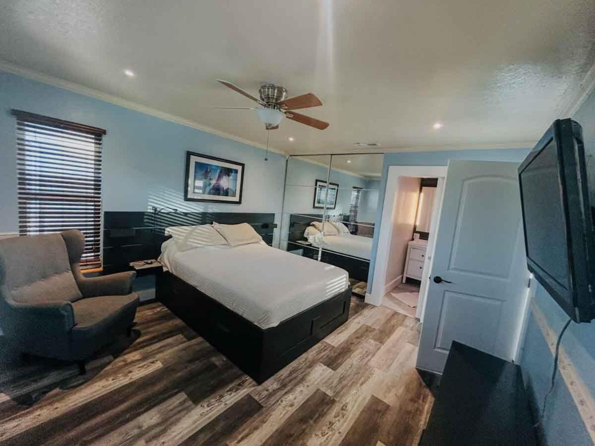 Artistic Retreat, King Suite With Private Balcony! Delray Beach Kültér fotó